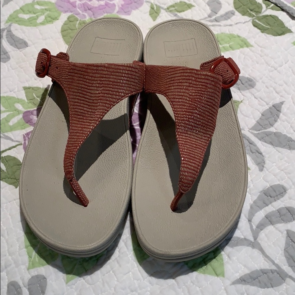 Size 7 fitflop